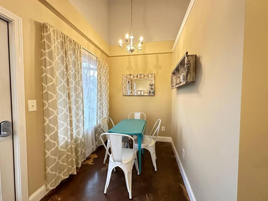 Haven At Hazel~Downtown Bungalow Demorest Esterno foto