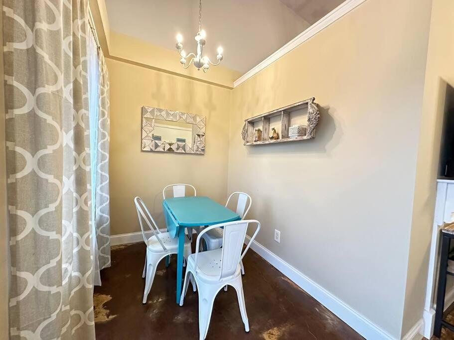 Haven At Hazel~Downtown Bungalow Demorest Esterno foto